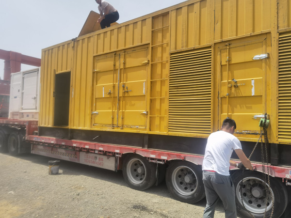 九湖镇除了负载情况和发动机维护，还有哪些因素会影响 200kw 柴油发电机的油耗？