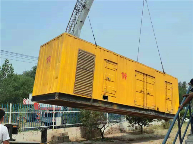 九湖镇300KW柴油发电机组油耗是多少？